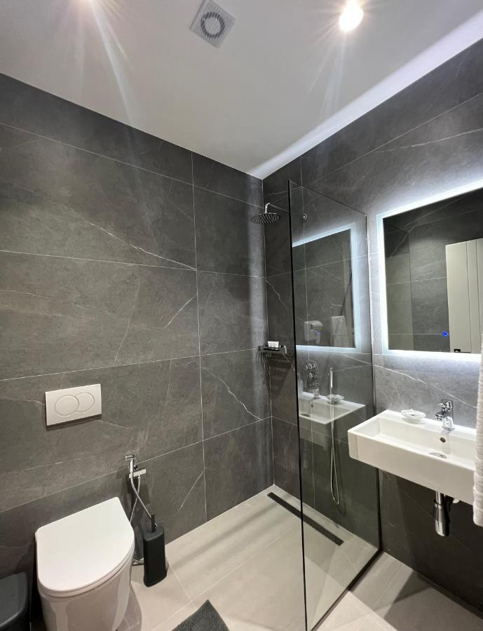 Astoria Rooms Sarandë Exterior foto