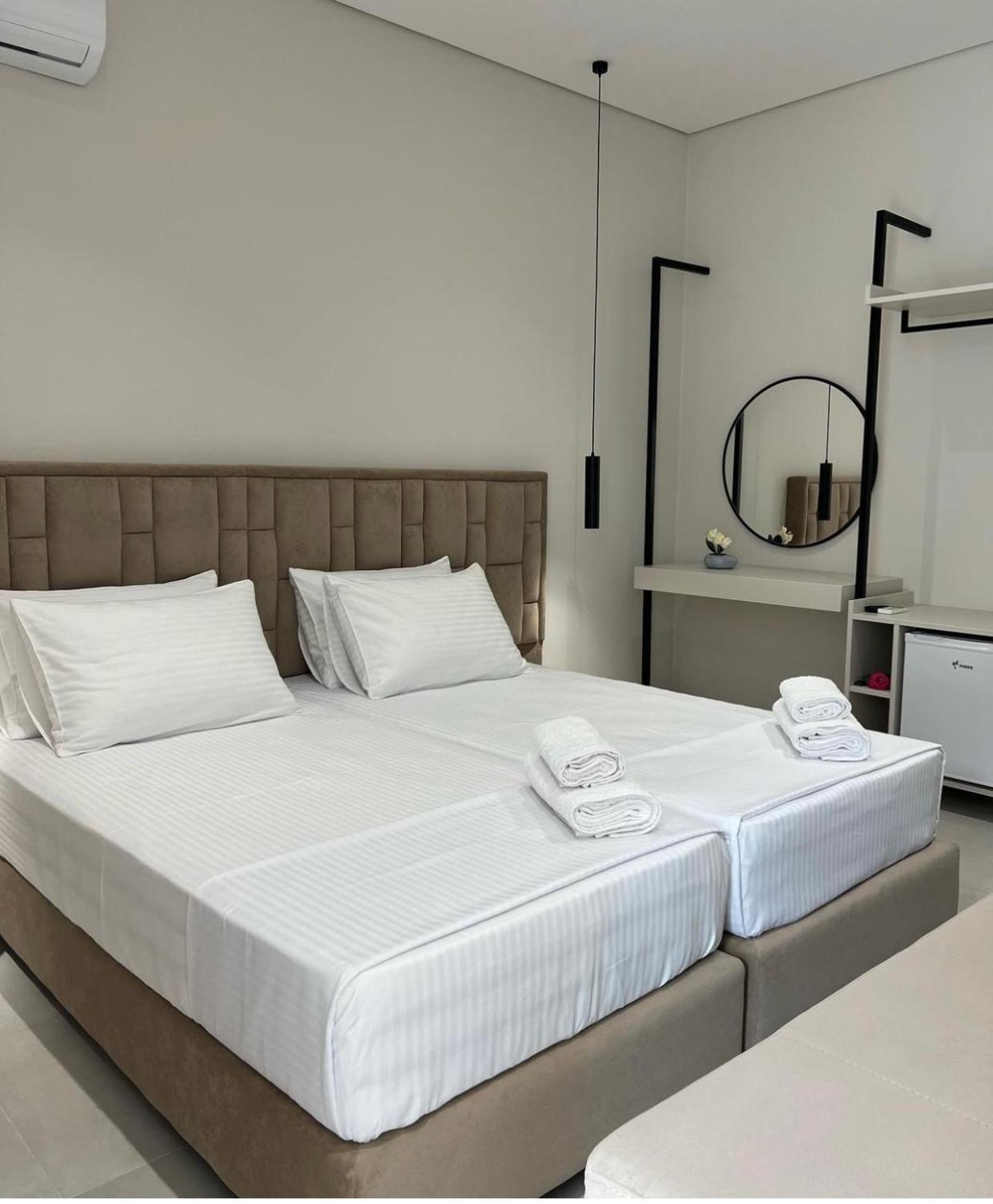 Astoria Rooms Sarandë Exterior foto